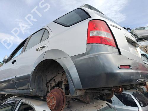 Used Front left lock KIA SORENTO I (JC) 2.5 CRDi 4WD (140 hp) 18594644