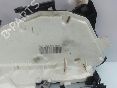 Used Rear right lock VW TIGUAN (5N_) 2.0 TDI 4motion (136 hp) 20979910