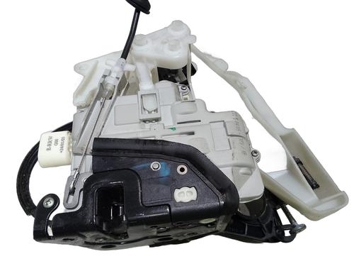 Front right lock VW PASSAT B6 Variant (3C5) 2.0 TDI 16V | BP32233202C97