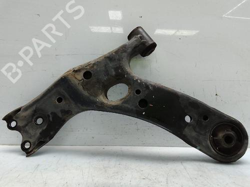 Used Right front suspension arm TOYOTA AURIS (_E18_) 1.8 Hybrid (ZWE186_, ZWE186R) (136 hp) 26651912