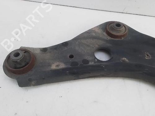 Used Right front suspension arm RENAULT KADJAR (HA_, HL_) 1.3 TCe 140 (HLNB, HLN1) (140 hp) 27447970