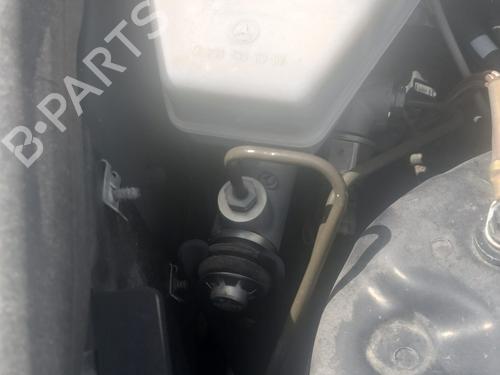 Used Brake master cylinder Brake master cylinder MERCEDES-BENZ C-CLASS Coupe (CL203) C 180 Kompressor (203.746) (143 hp) 34717541 34717541