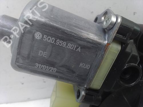 Left front window motor VW GOLF VIII (CD1, DA1) 1.5 eTSI | BP28149089E21 