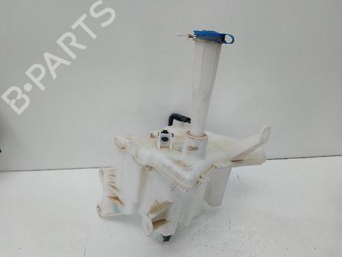 Used Windscreen washer tank TOYOTA AURIS (_E18_) 1.8 Hybrid (ZWE186_, ZWE186R) (136 hp) 26054825