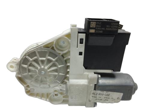 Portierruitmotor linksvoor SEAT IBIZA III (6L1) 1.4 16V (75 hp) 31090587