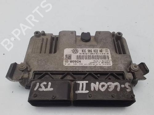Used Engine control unit (ECU) VAUXHALL CARLTON Mk III Saloon (V87) 1.8 N (82 hp) 23996494