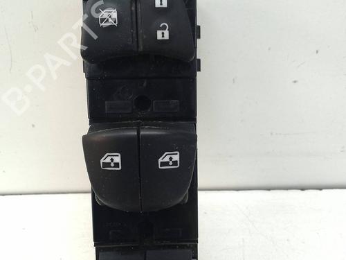 Used Switch Switch NISSAN QASHQAI II (J11, J11_) 1.3 DIG-T (140 hp) 19658969 19658969
