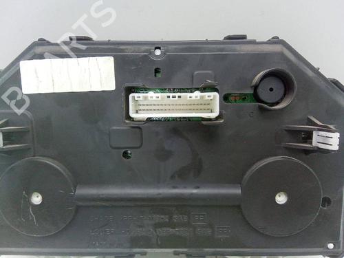 Used Instrument cluster NISSAN JUKE (F15) 1.2 DIG-T (115 hp) 18589511
