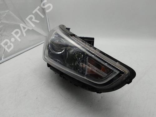 Right headlight HYUNDAI i30 Estate (PDE) 1.6 CRDi | BP30050986C29 