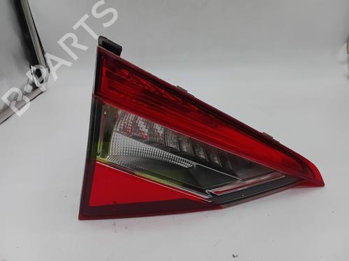 Farolim esquerdo da mala SKODA SUPERB III (3V3) 2.0 TDI (150 hp) 30050939