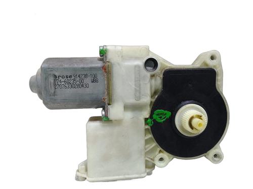 Left front window motor PEUGEOT 5008 (0U_, 0E_) 2.0 HDi 150 / BlueHDi 150 | BP32233224E21