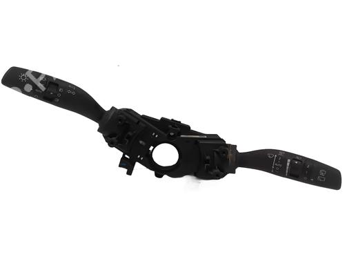 Mando intermitentes / limpia Mando intermitentes / limpia KIA NIRO I (DE) 1.6 GDI Hybrid (141 hp) 37069396 37069396