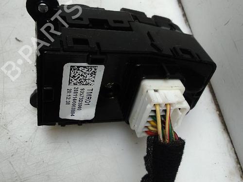 Used Mirror switch HYUNDAI TUCSON (TL, TLE) 1.6 CRDi (136 hp) 26611830