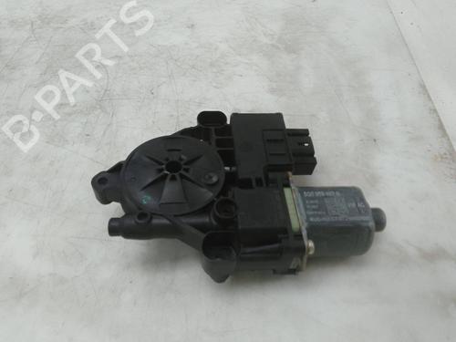Used Right rear window motor Right rear window motor VW GOLF VIII (CD1, DA1) 2.0 TDI (150 hp) 19071835 19071835