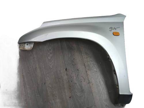 Used Left front fenders Left front fenders 39026338 39026338