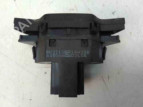 Used Warning switch Warning switch FORD TRANSIT CUSTOM V362 Bus (F3) 2.2 TDCi (125 hp) 19582928 19582928