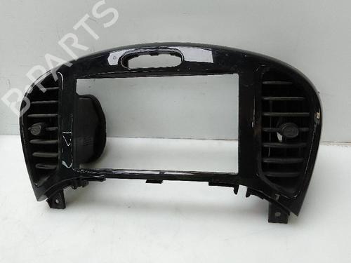 Air vent NISSAN JUKE (F15)  | BP23462259I21