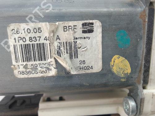 Left front window motor SEAT LEON (1P1)  | BP21832817E21 
