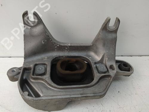 Used Engine mount Engine mount RENAULT MEGANE IV Hatchback (B9A/M/N_) 1.2 TCe 130 (B9MR) (130 hp) 18737545 18737545