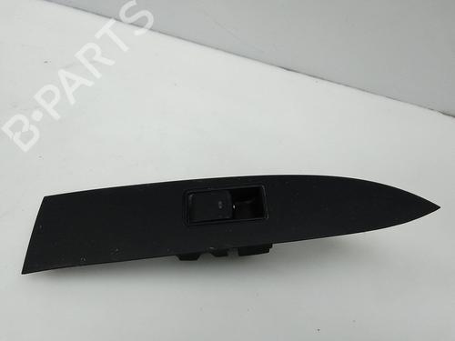 Used Right rear window switch TOYOTA AVENSIS Estate (_T27_) 2.2 D-4D (ADT271_, ADT271R) (150 hp) 26157406