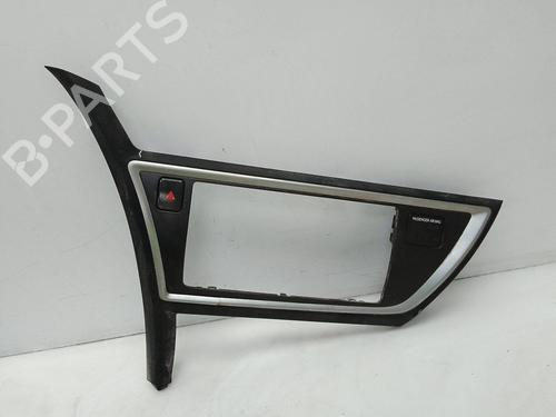other-toyota-auris-_e18_-2012-2013-2014-2015-2016-2017-2018-2019-23559058 main image