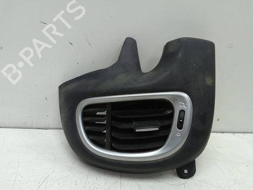 Used Air vent FIAT 500L (351_, 352_) 1.4 (199LYB1B) (95 hp) 28149806