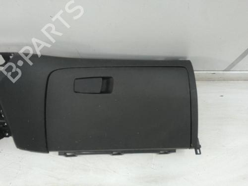 Used Glove box HYUNDAI TUCSON (TL, TLE) 1.6 CRDi hybrid 48V All-wheel Drive (136 hp) 23558942
