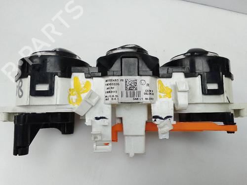 Climate control PEUGEOT 208 I (CA_, CC_) 1.2 VTI 82 | BP23207484I5
