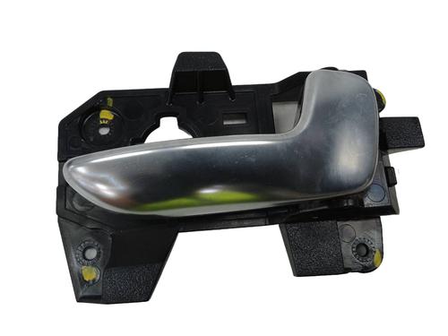 front-right-interior-door-handle-kia-carens-iv-82623rp000-2013-18586577 main image