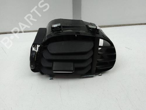 Used Air vent FIAT 500L (351_, 352_) 1.3 D Multijet (199.LYM11, 199.LYM1A) (95 hp) 28149043