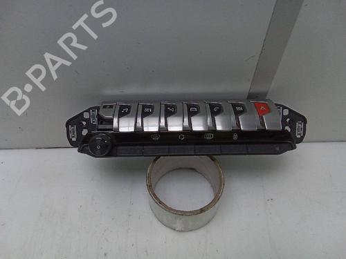 Switch PEUGEOT 3008 II SUV (MC_, MR_, MJ_, M4_) 1.5 BlueHDi 130 | BP18573083I30 