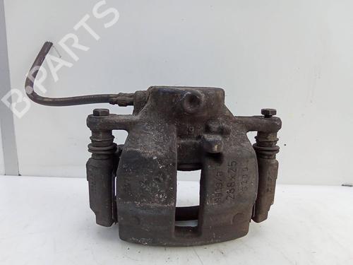 Used Right front brake caliper MERCEDES-BENZ B-CLASS Sports Tourer (W246, W242) B 180 CDI (246.200) (109 hp) 26158617