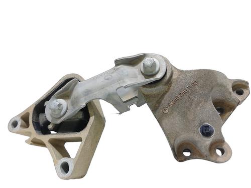 Used Engine mount Engine mount MERCEDES-BENZ CLA Coupe (C117) CLA 220 CDI / d (117.303) (163 hp) 32848768 32848768