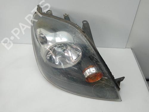 Right headlight FORD FIESTA V (JH_, JD_) 1.4 16V | BP26157444C29 