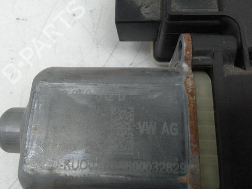 Used Right rear window motor SEAT IBIZA V (KJ1, KJG) [2017-2025]  19071491
