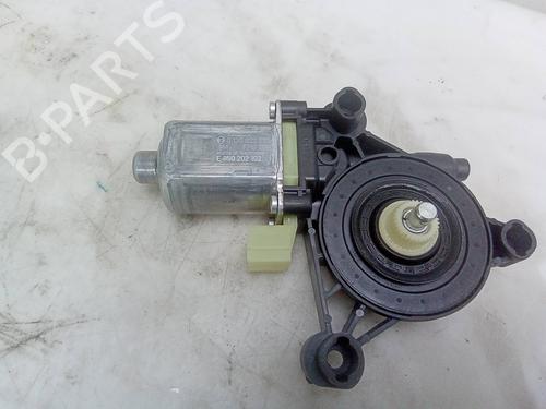 Rudehejsemotor bagstkærm højre AUDI Q3 (F3B) 35 TDI | BP26054945E22 
