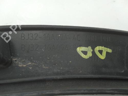 Front right wheel arch trim LAND ROVER RANGE ROVER EVOQUE (L538) 2.2 D | BP20671566C135