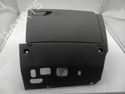 Used Glove box AUDI A3 Sportback (8VA, 8VF) 2.0 TDI (150 hp) 28146124