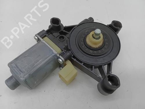 Rudehejsemotor forskærm højre AUDI A3 (8V1, 8VK) 1.6 TDI (110 hp) 28146354