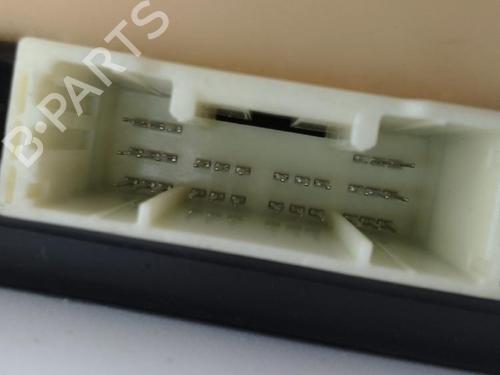 Used Fuse box TOYOTA AURIS (_E18_) 1.2 (NRE185_, NRE185R) (116 hp) 26881124