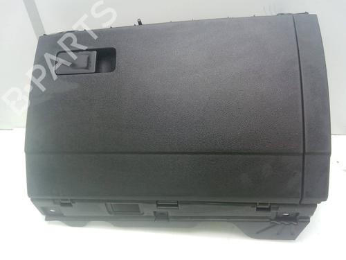 Used Glove box VW GOLF VIII (CD1, DA1) 2.0 TDI (116 hp) 28147802