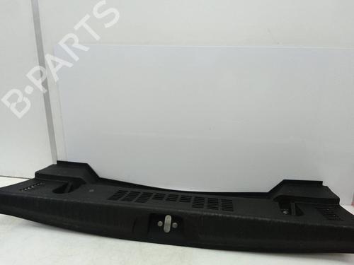 Used Tailgate trim Tailgate trim 22425016 22425016