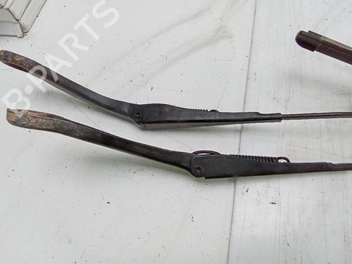 Front windshield wiper arm BMW 3 Touring (F31) 320 d xDrive | BP18572760C143 