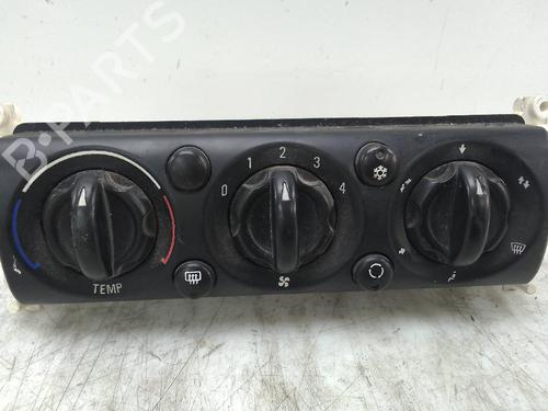 Used Climate control MINI MINI (R56) Cooper (115 hp) 19681496