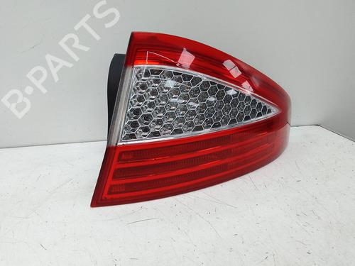 right-taillight-ford-mondeo-iv-ba7-2007-2008-2009-2010-2011-2012-2013-2014-2015-19505631 main image