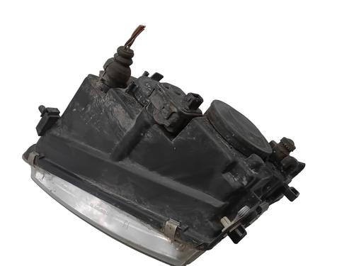 Right headlight VW PASSAT B5 (3B2) 1.8 | BP30195524C29