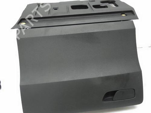 Used Glove box AUDI Q2 (GAB, GAG) 35 TFSI (150 hp) 23654485