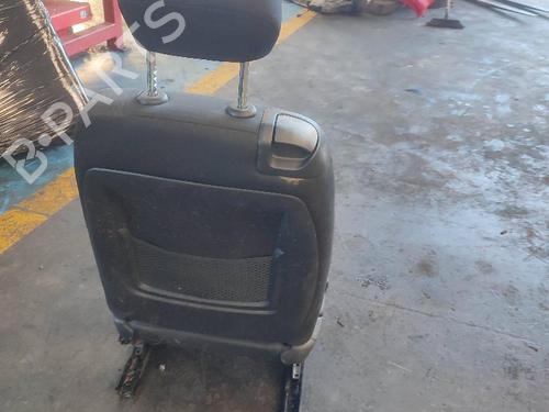 Used Right front seat BMW 1 (E87) 116 i (115 hp) 26160262