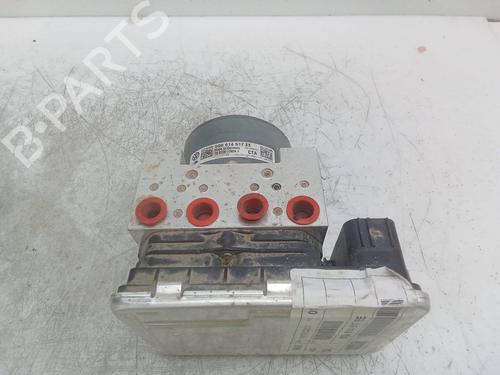 Used ABS pump VW T-ROC (A11, D11) 1.0 TSI (116 hp) 28149926