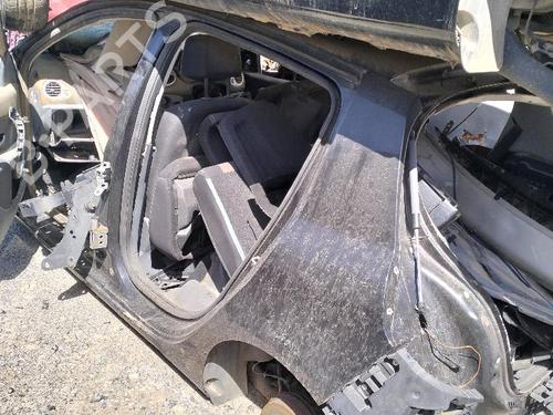 Used Headrest RENAULT CLIO III (BR0/1, CR0/1) 1.2 16V (BR02, BR0J, BR11, CR02, CR0J, CR11) (75 hp) 18915200